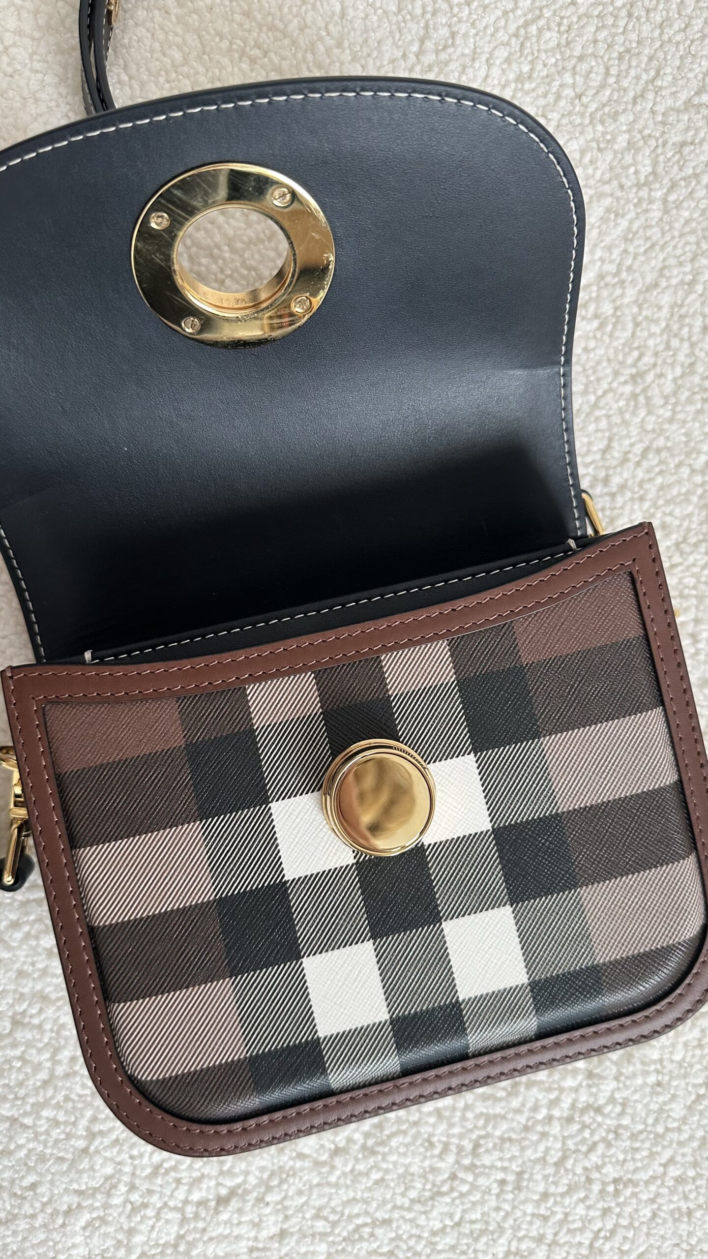 Burberry Elizabeth small listonoszka - obrazek 8