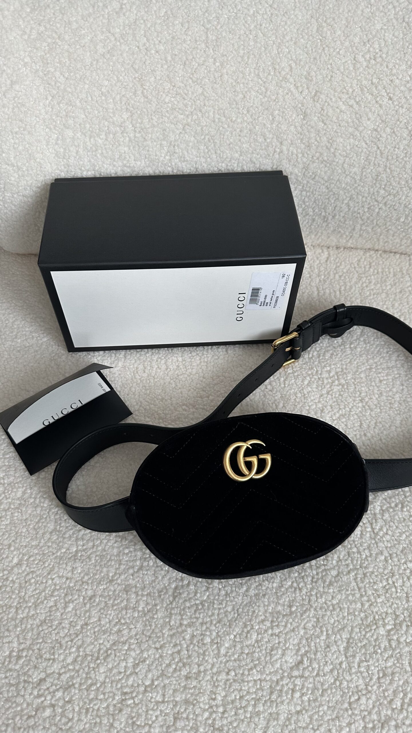 Gucci welurowe czarna nerka