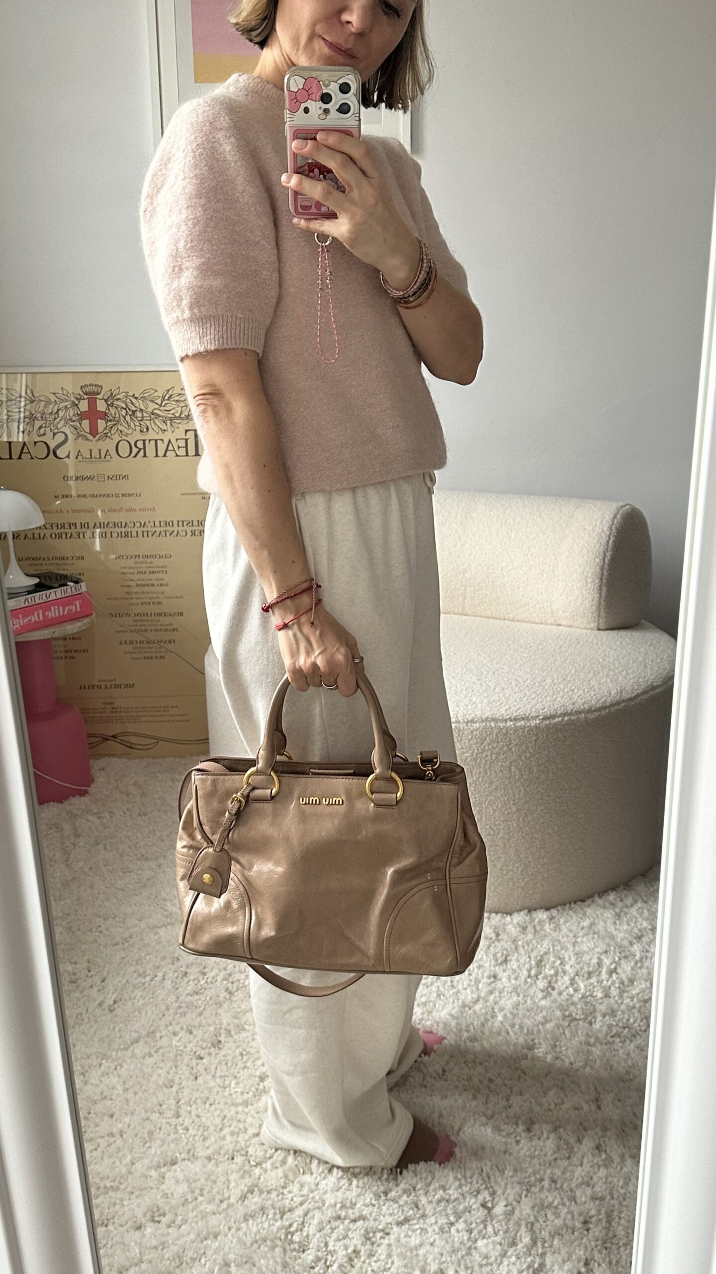 Miu Miu bezowa torebka na ramię i do ręki - obrazek 11