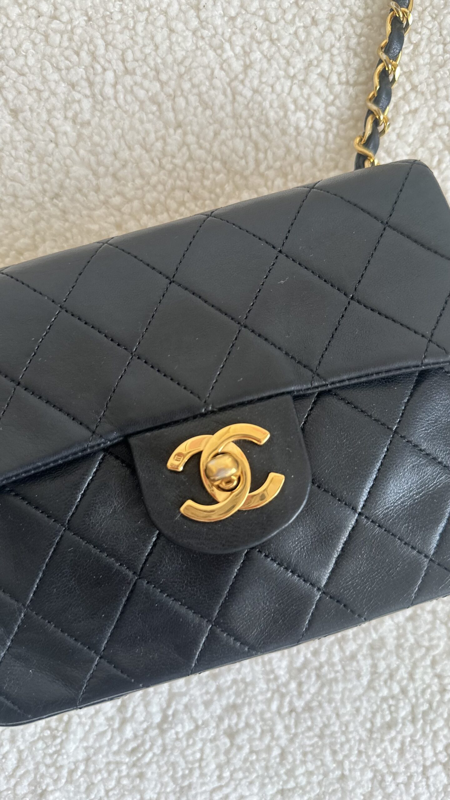 Chanel Classic Mini Square flap czarna mała torebka - obrazek 4
