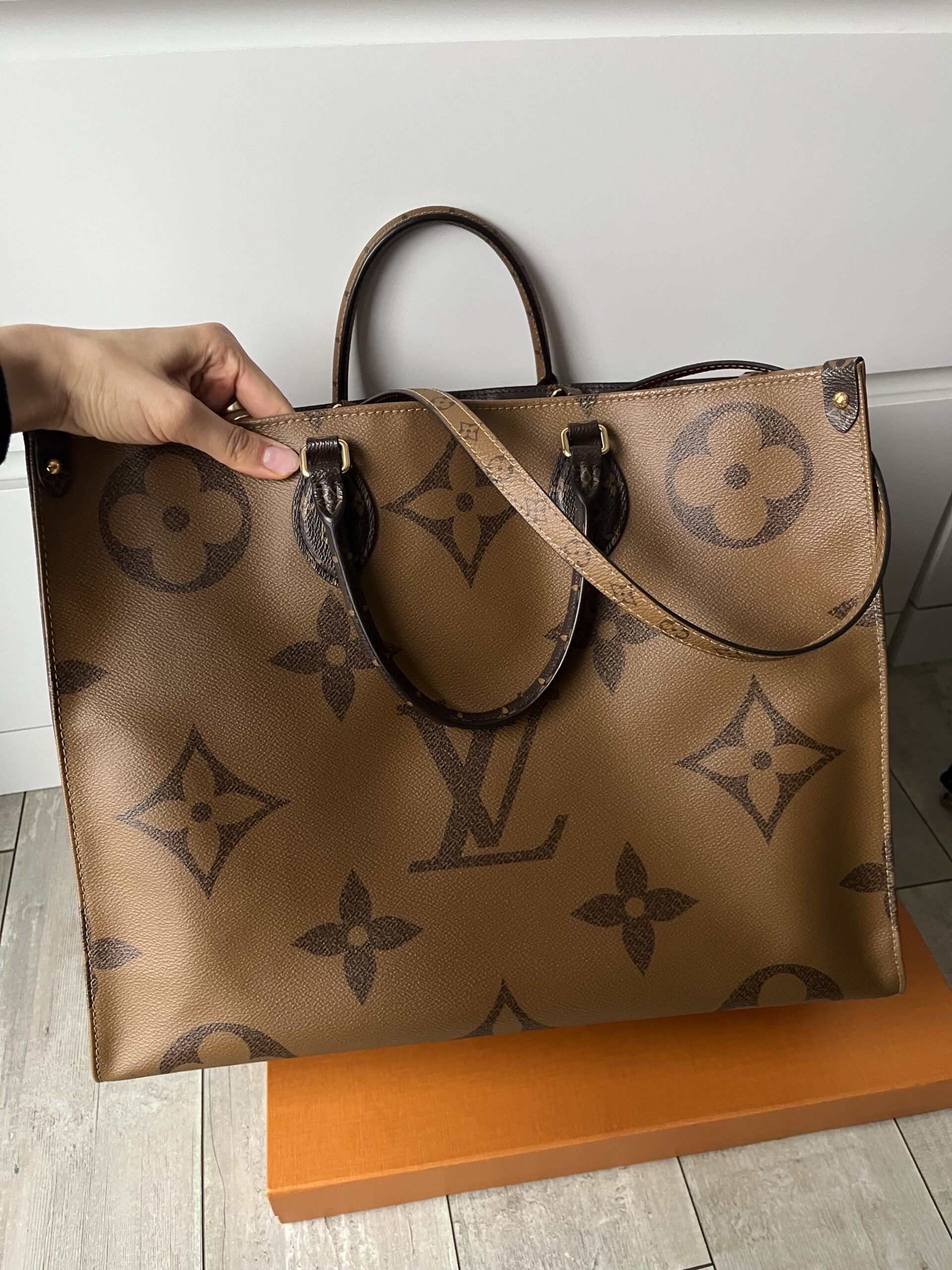 Louis Vuitton Onthego GM monogram lv - obrazek 4