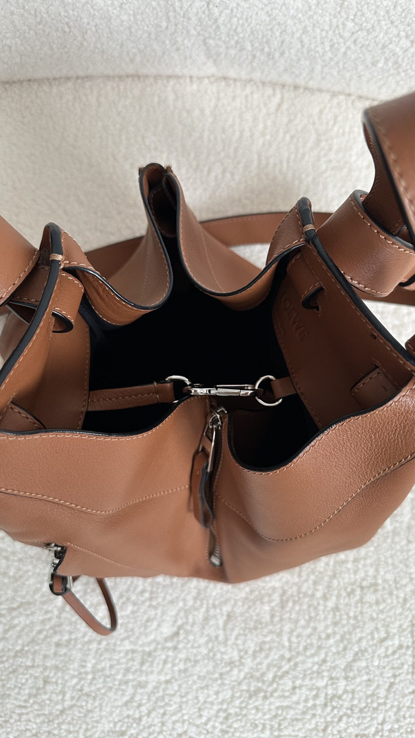 Loewe Hammock small Brown torebka - obrazek 8