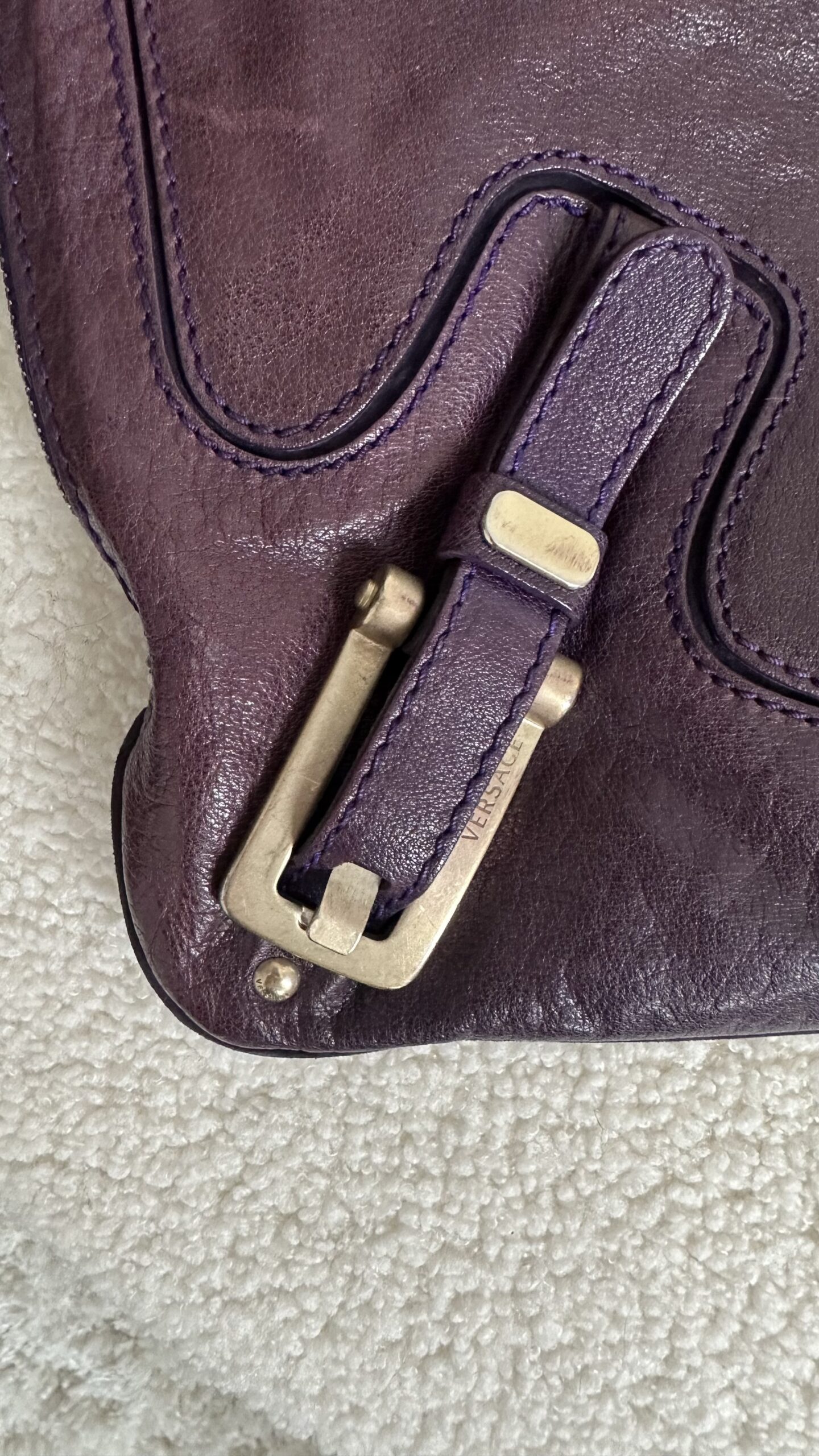 Versace fioletowa skórzana torebka Vintage - obrazek 3