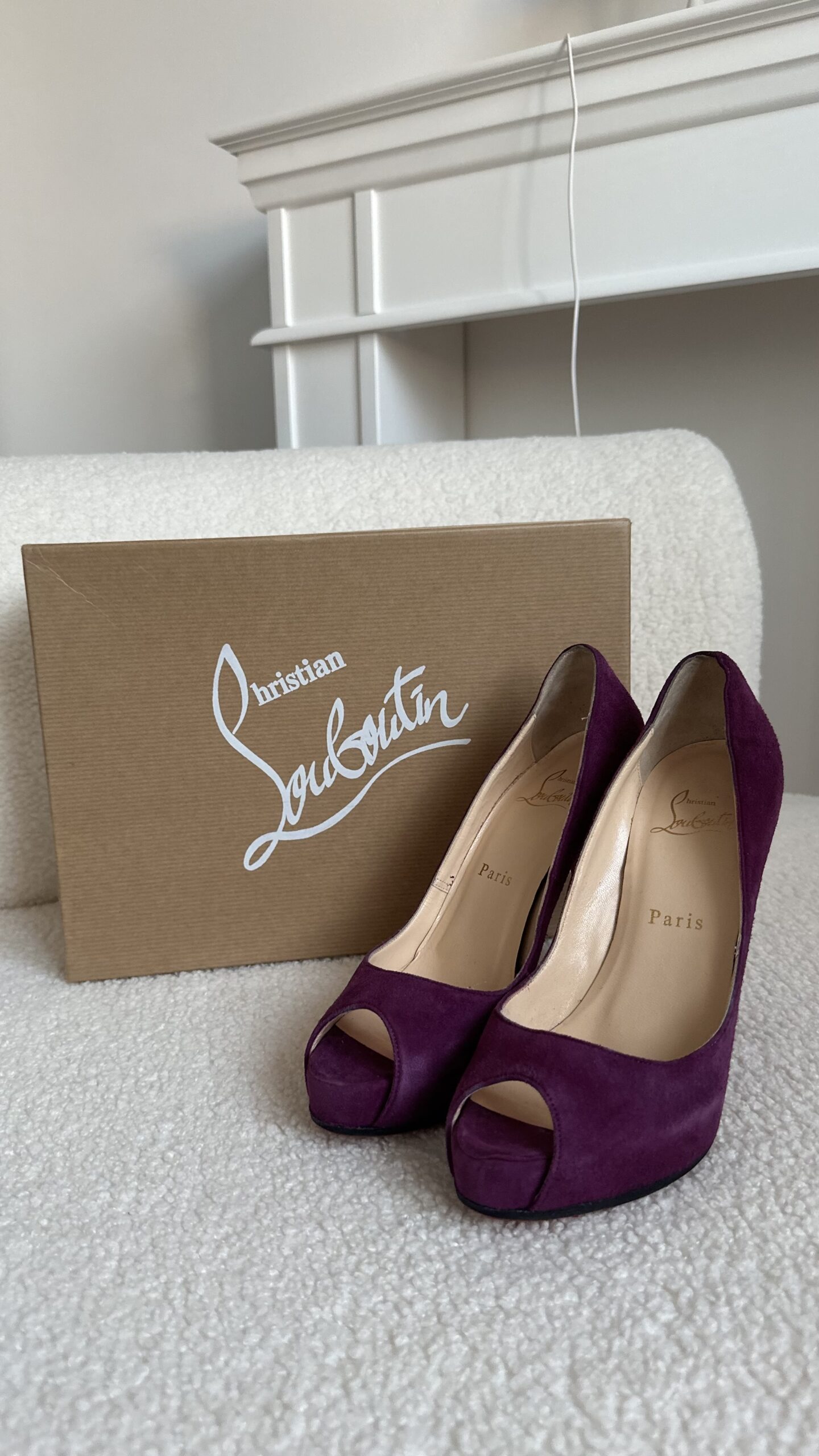 christian louboutin klasyczne czółenka 36 fioletowe zamszowe