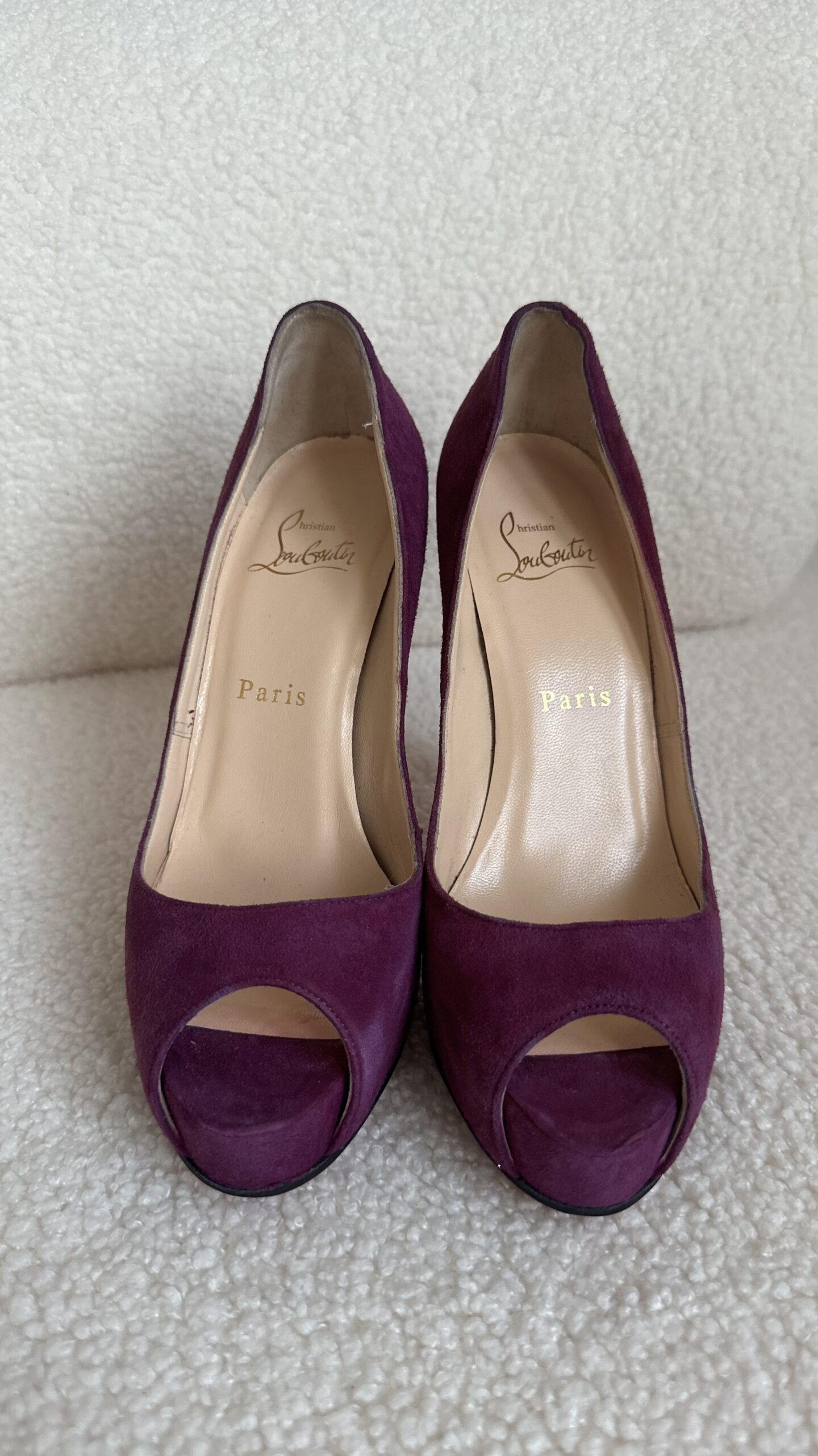 christian louboutin klasyczne czółenka 36 fioletowe zamszowe - obrazek 3