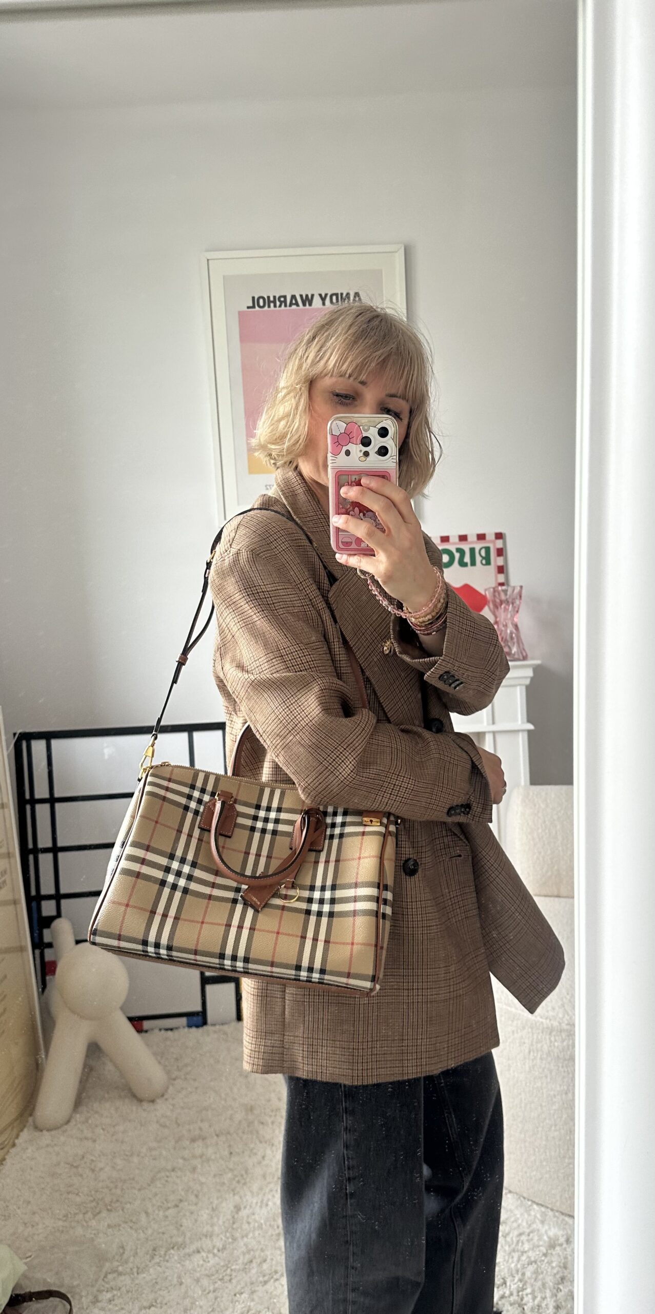 Burberry kuferek w kratkę na pasku - obrazek 8
