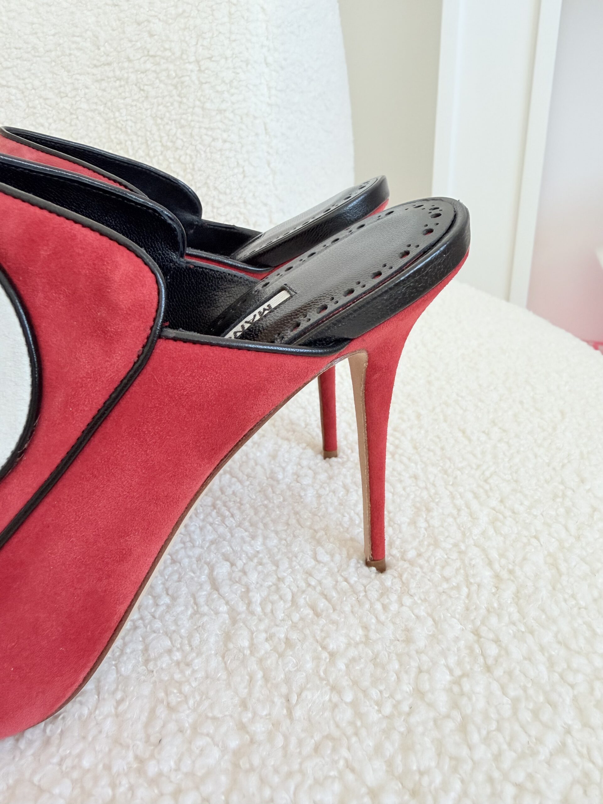 Manolo Blahnik unikatowe czerwone szpilki 38 - obrazek 4