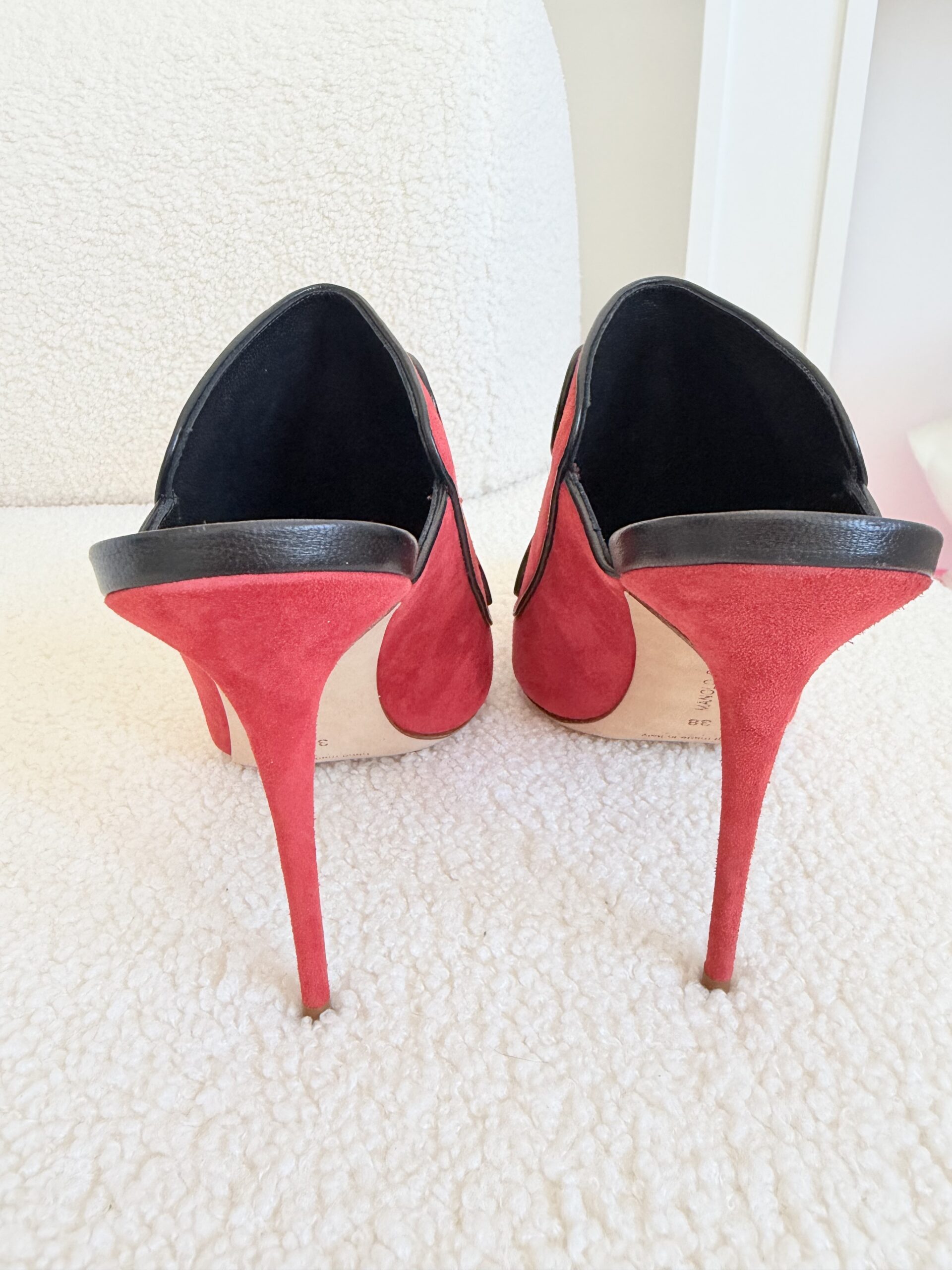 Manolo Blahnik unikatowe czerwone szpilki 38 - obrazek 5