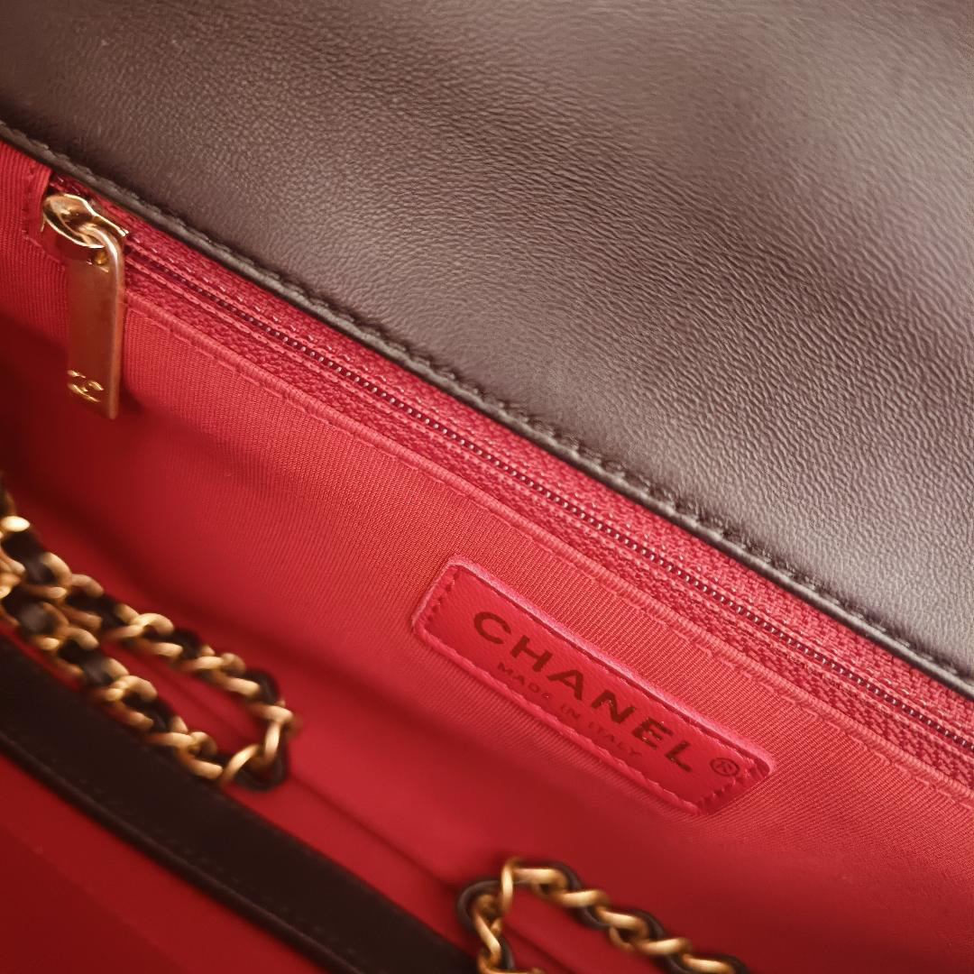 Chanel czarna torebka lambskin Quilted Small Circular Handle Bag Black - obrazek 7