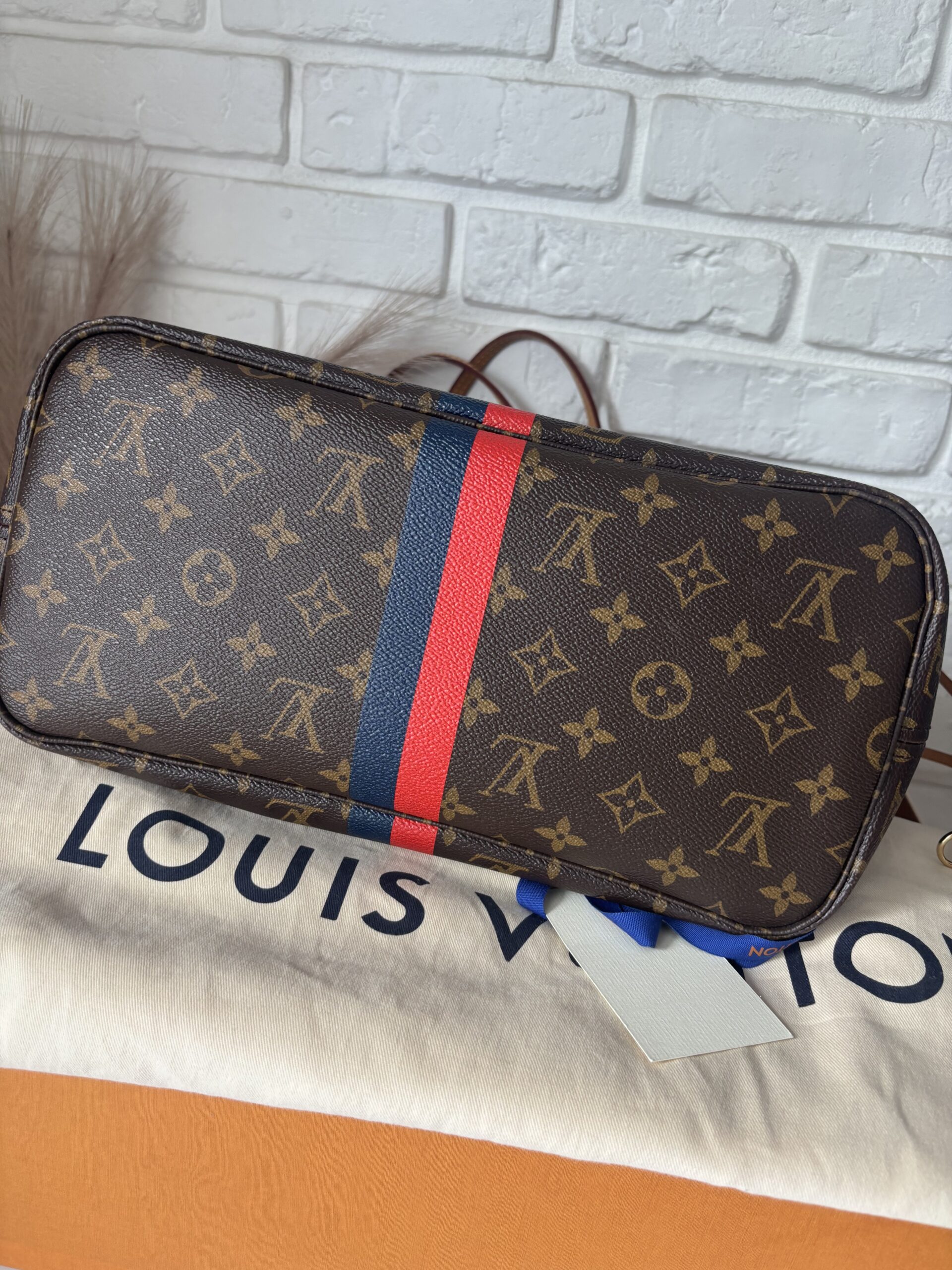 Louis Vuitton Neverfull mm 2019 - obrazek 7