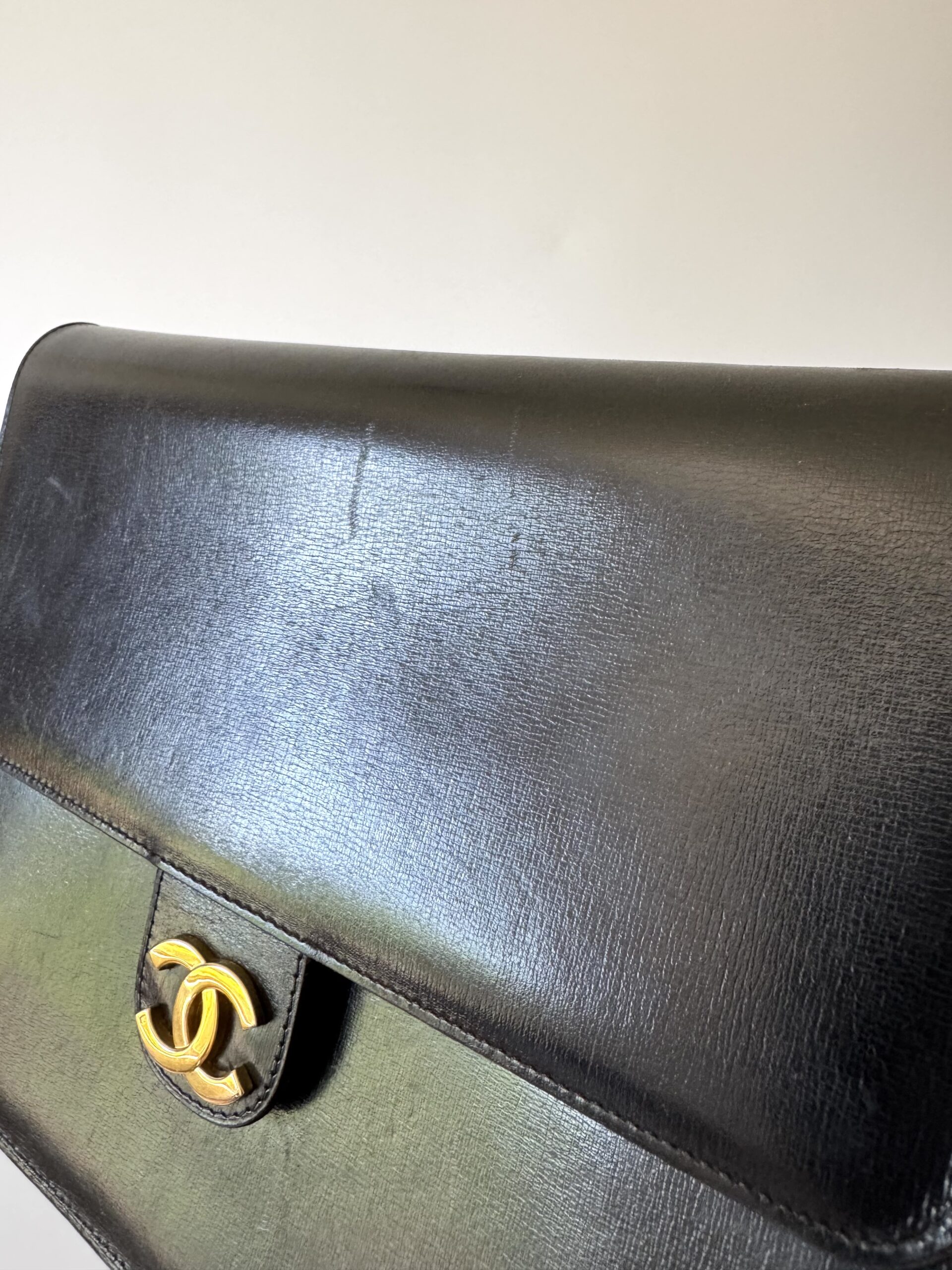 CHANEL Single Flap Bag Vintage Medium Black Box Bag - torebka - obrazek 15