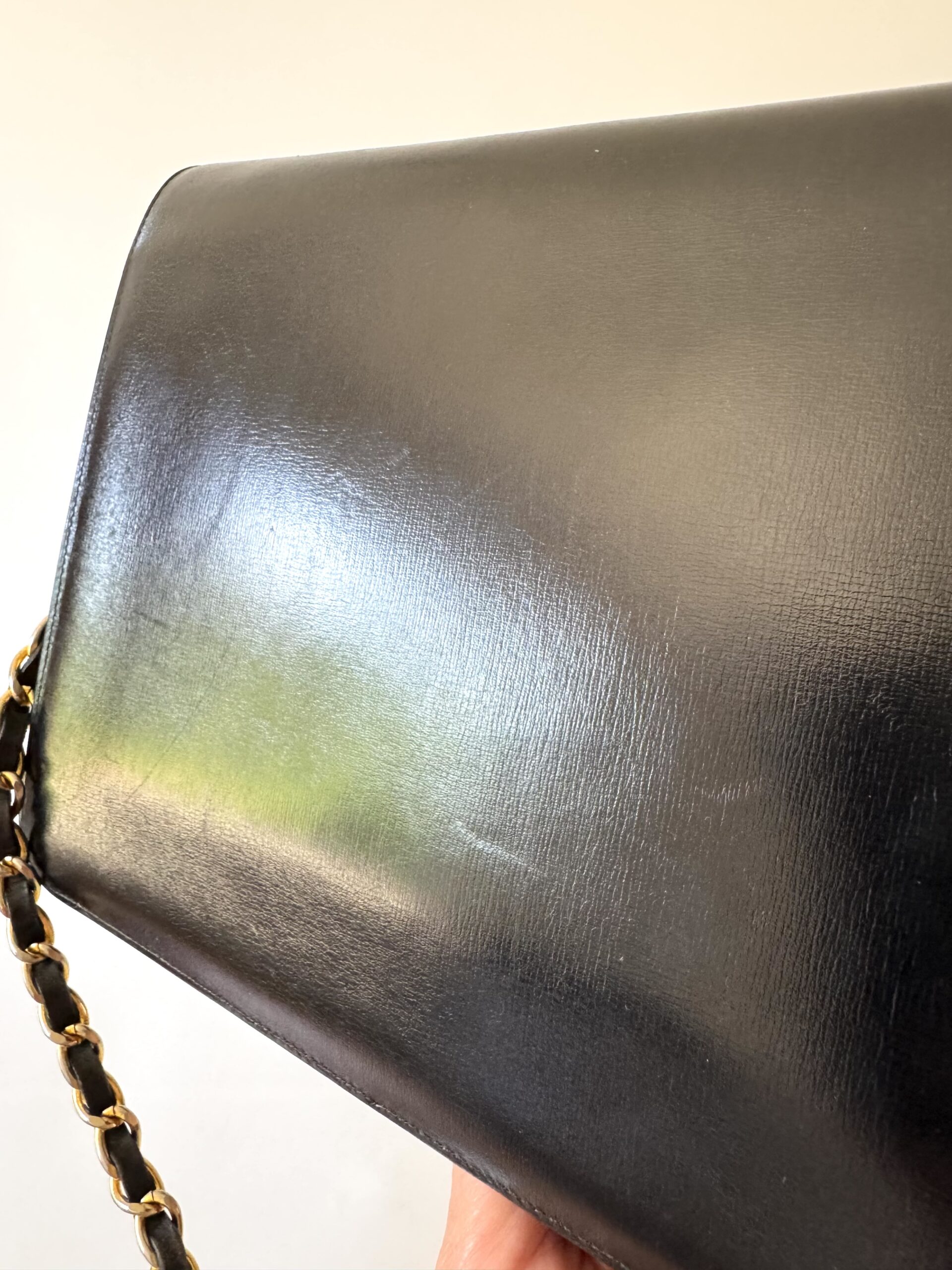 CHANEL Single Flap Bag Vintage Medium Black Box Bag - torebka - obrazek 17