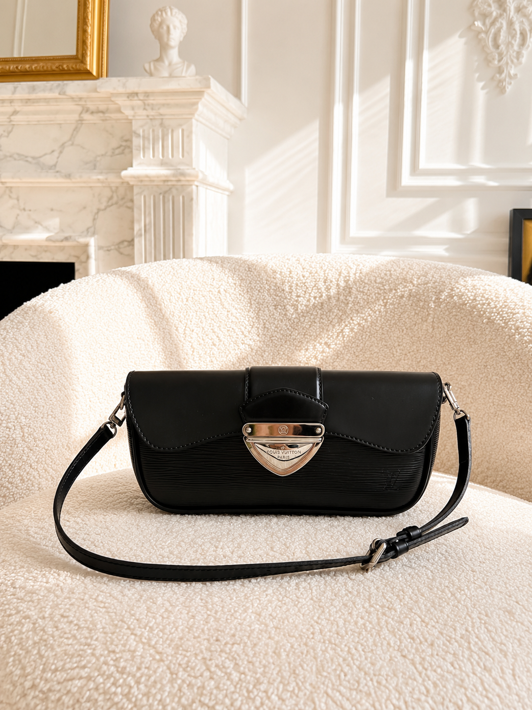 Louis Vuitton czarna torebka Montaigne Clutch vintage