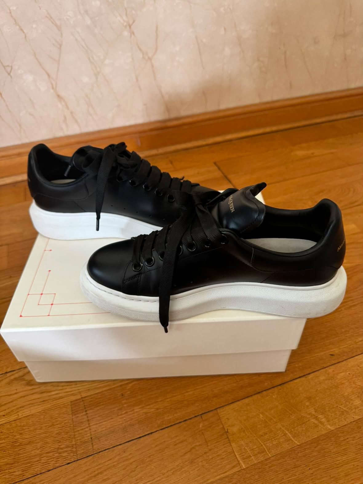 Alexander McQueen czarne sneakers 39 - obrazek 4