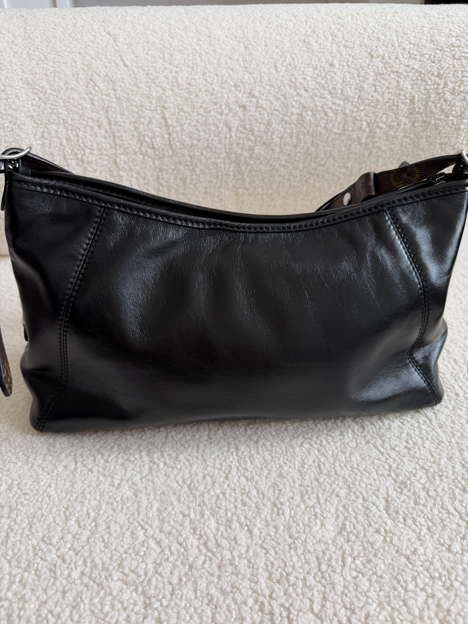 Louis Vuitton Caryall East West czarna torebka - obrazek 8