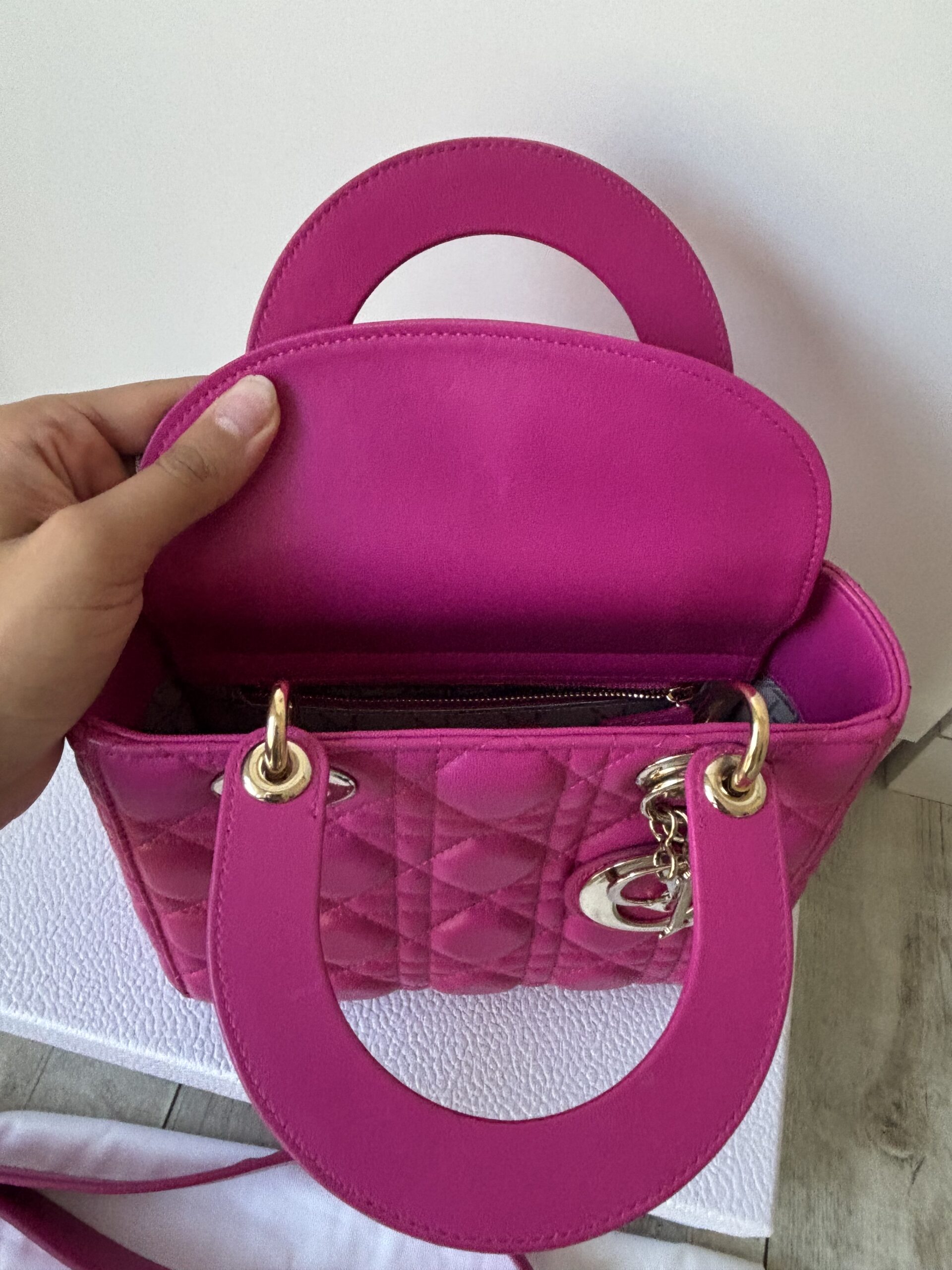 Torebka dior lady dior small szeroki pasek z przypinkami - obrazek 25