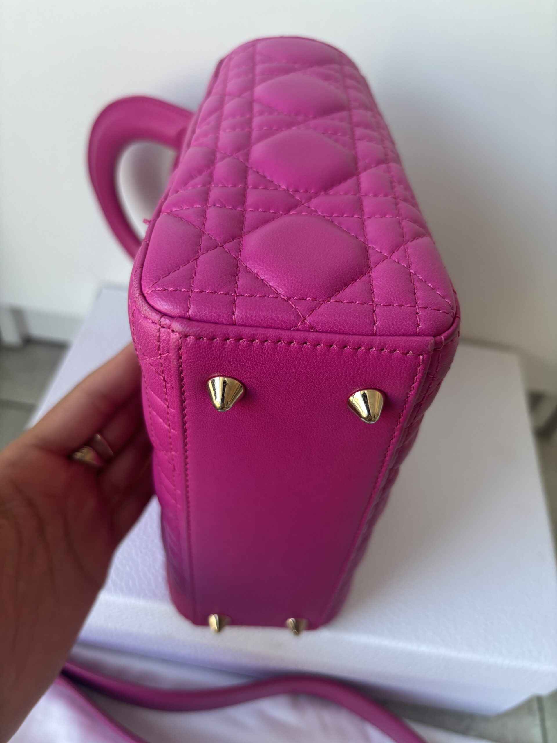 Torebka dior lady dior small szeroki pasek z przypinkami - obrazek 29