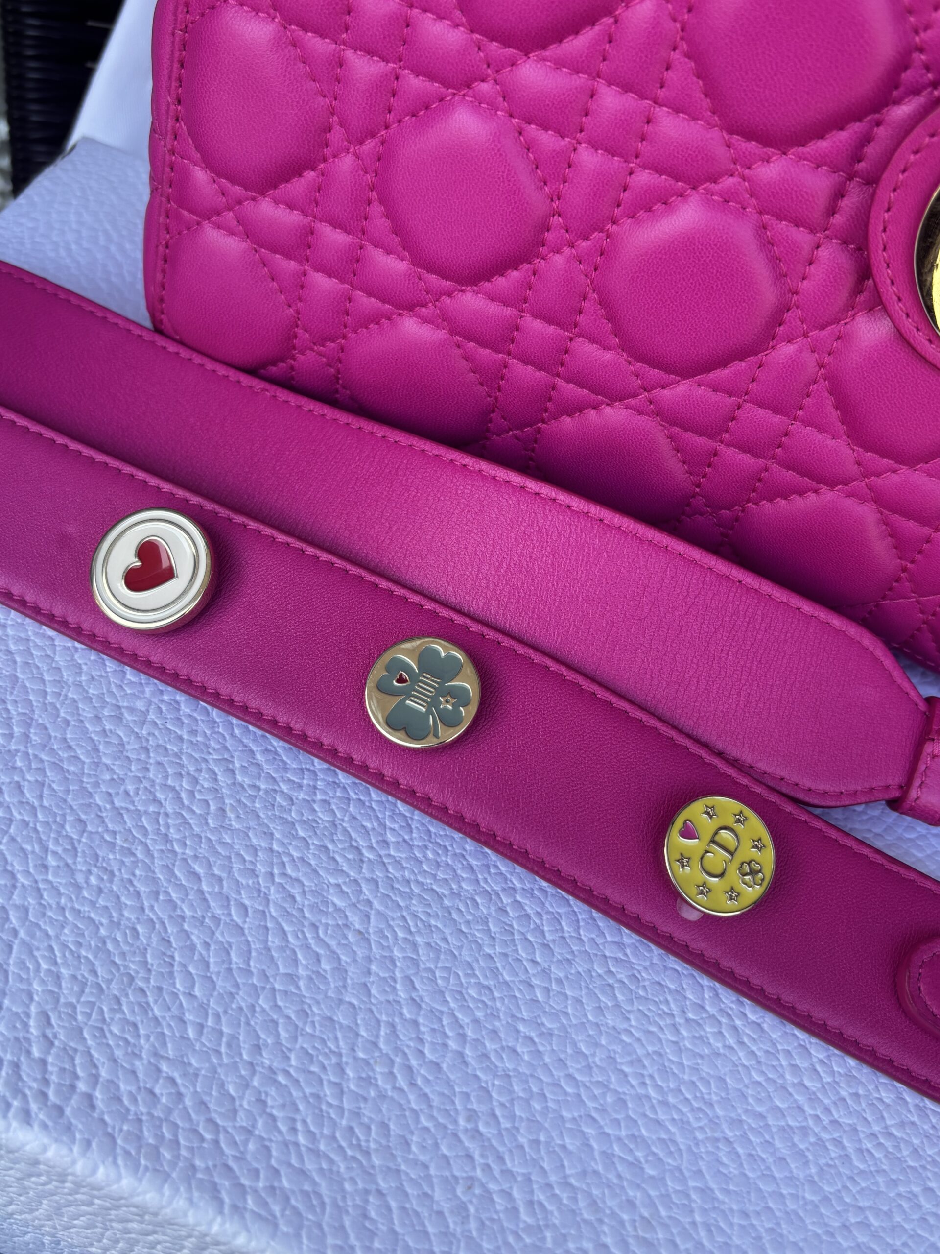 Torebka dior lady dior small szeroki pasek z przypinkami - obrazek 6
