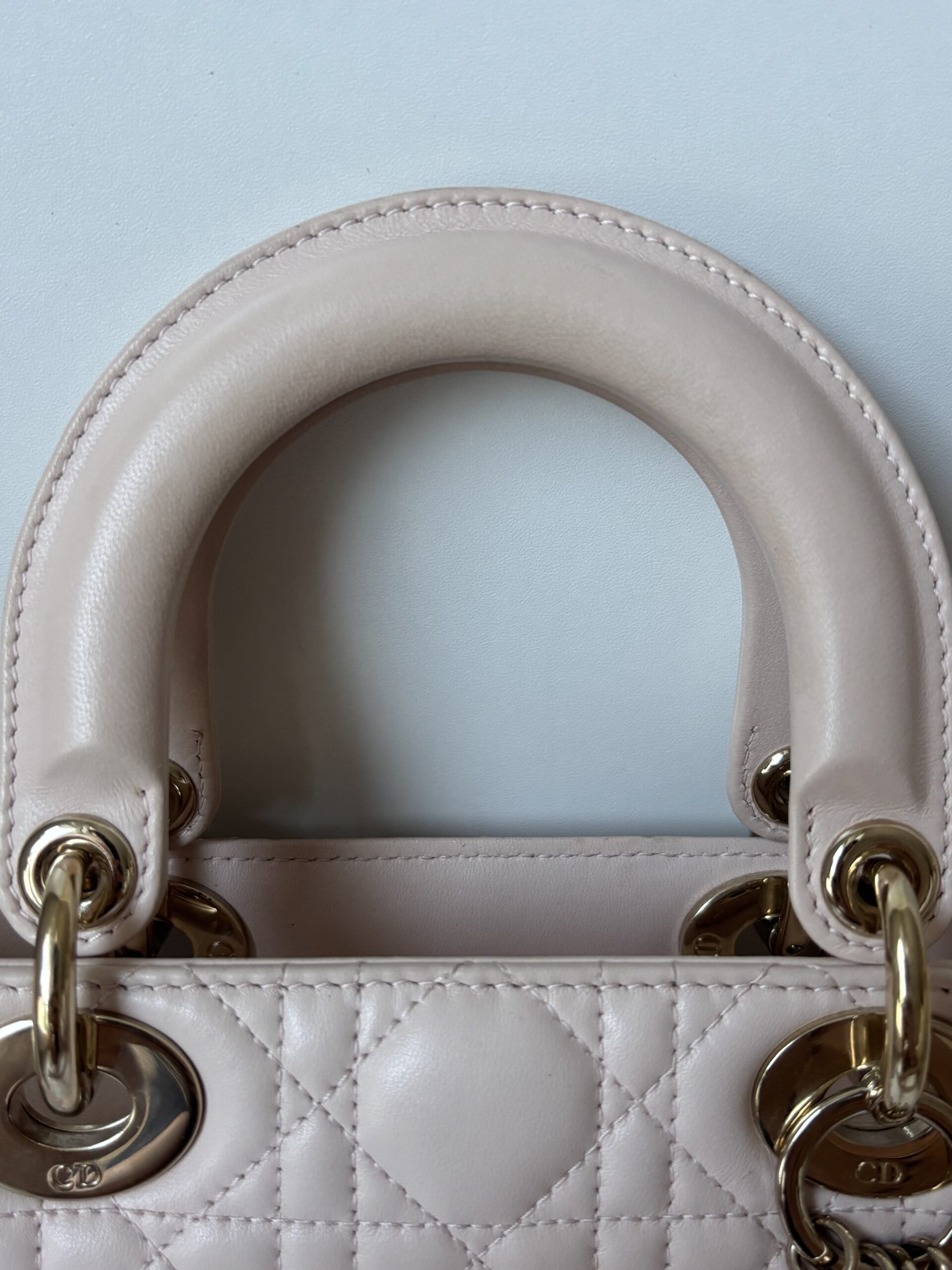 Torebka dior lady dior small szeroki pasek z przypinkami - obrazek 42