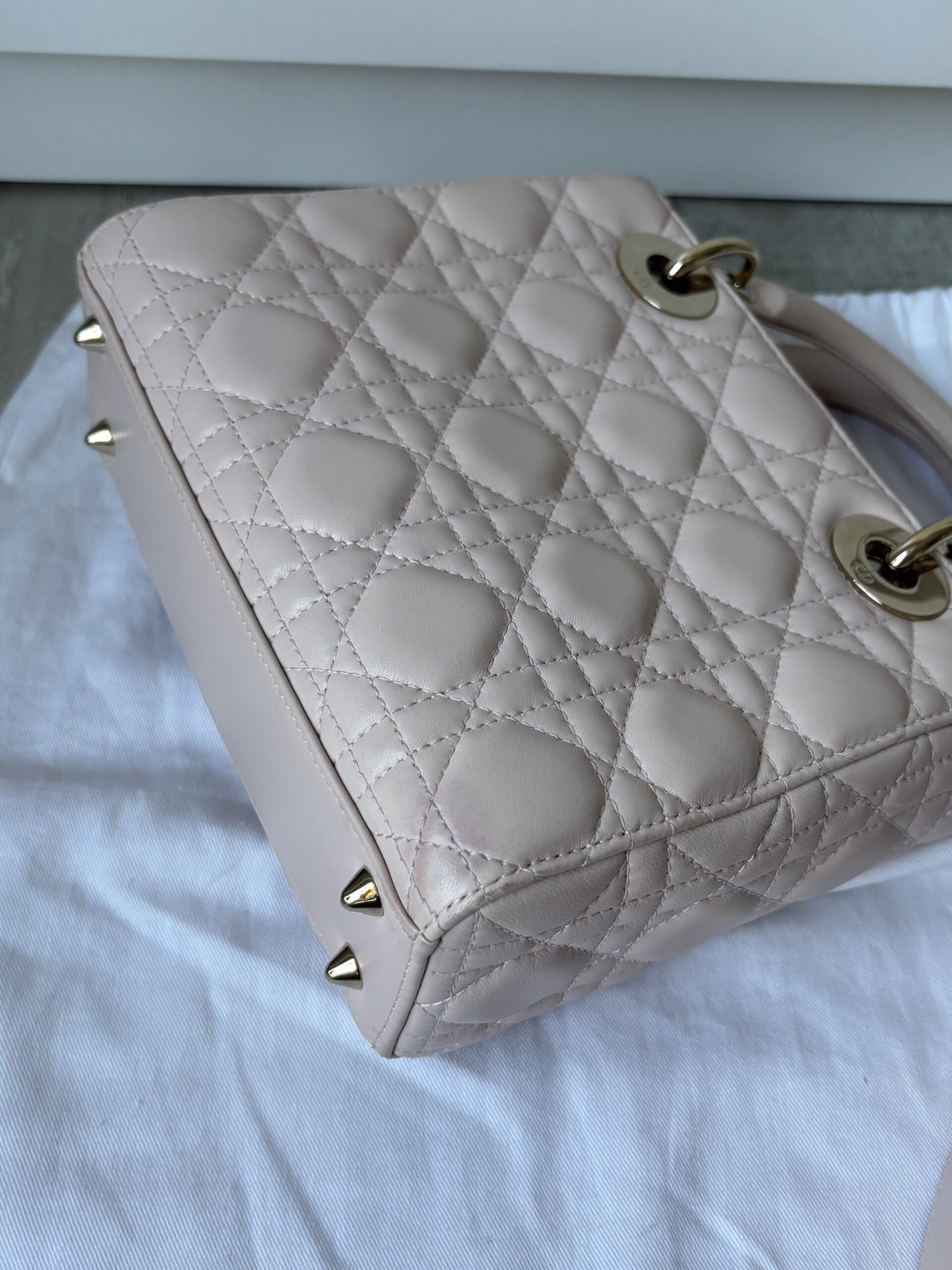 Torebka dior lady dior small szeroki pasek z przypinkami - obrazek 48