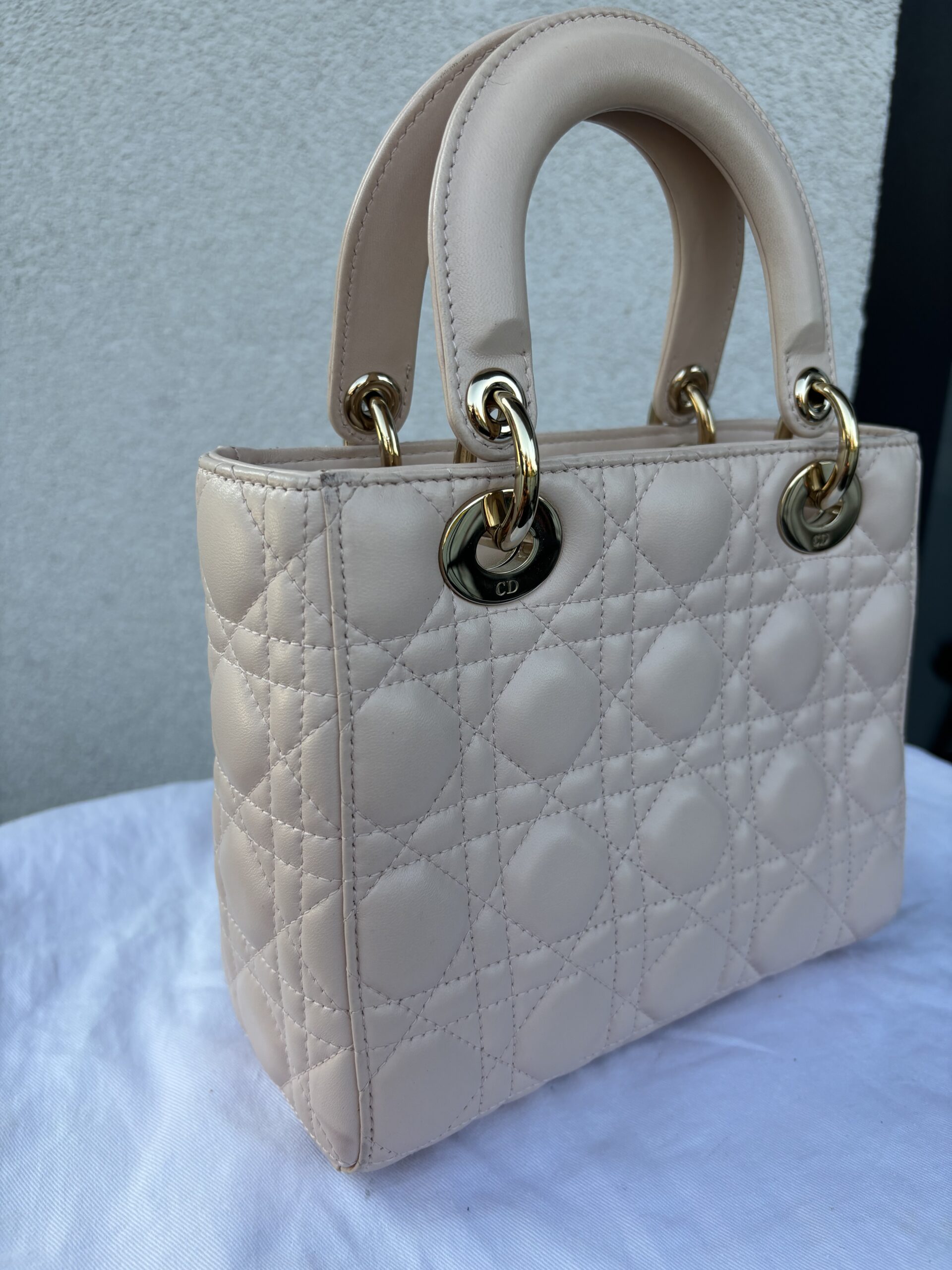 Torebka dior lady dior small szeroki pasek z przypinkami - obrazek 35