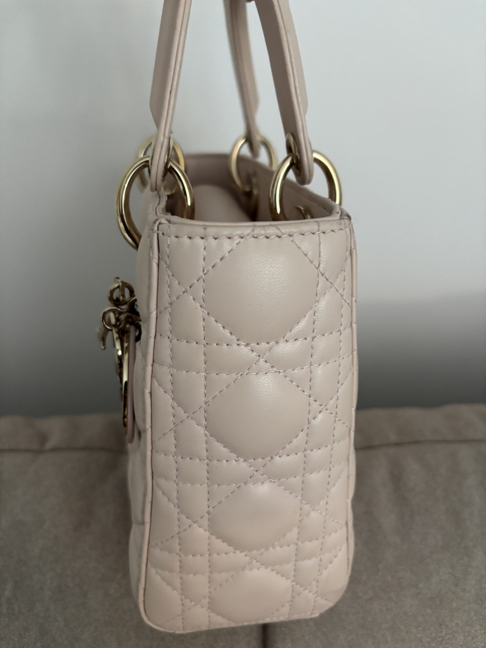 Torebka dior lady dior small szeroki pasek z przypinkami - obrazek 24