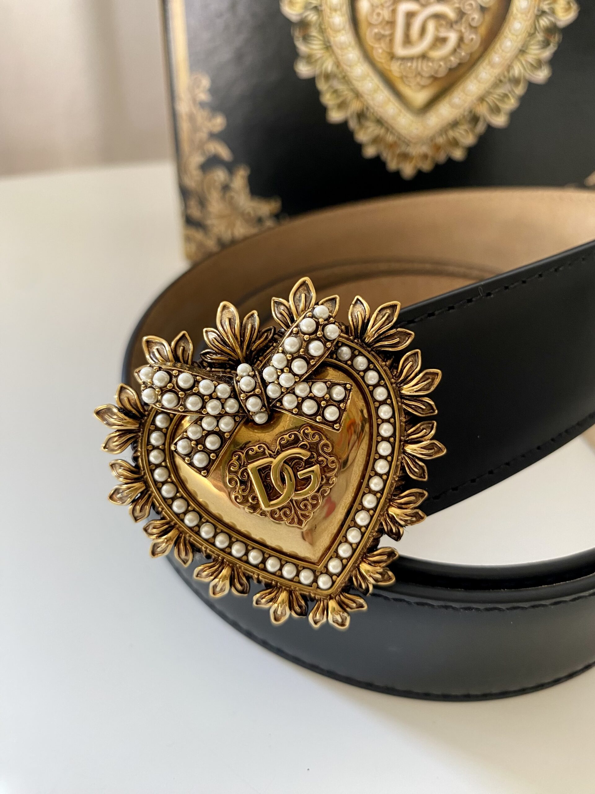 Dolce Gabbana czarny pasek z ozdobną klamrą - obrazek 3