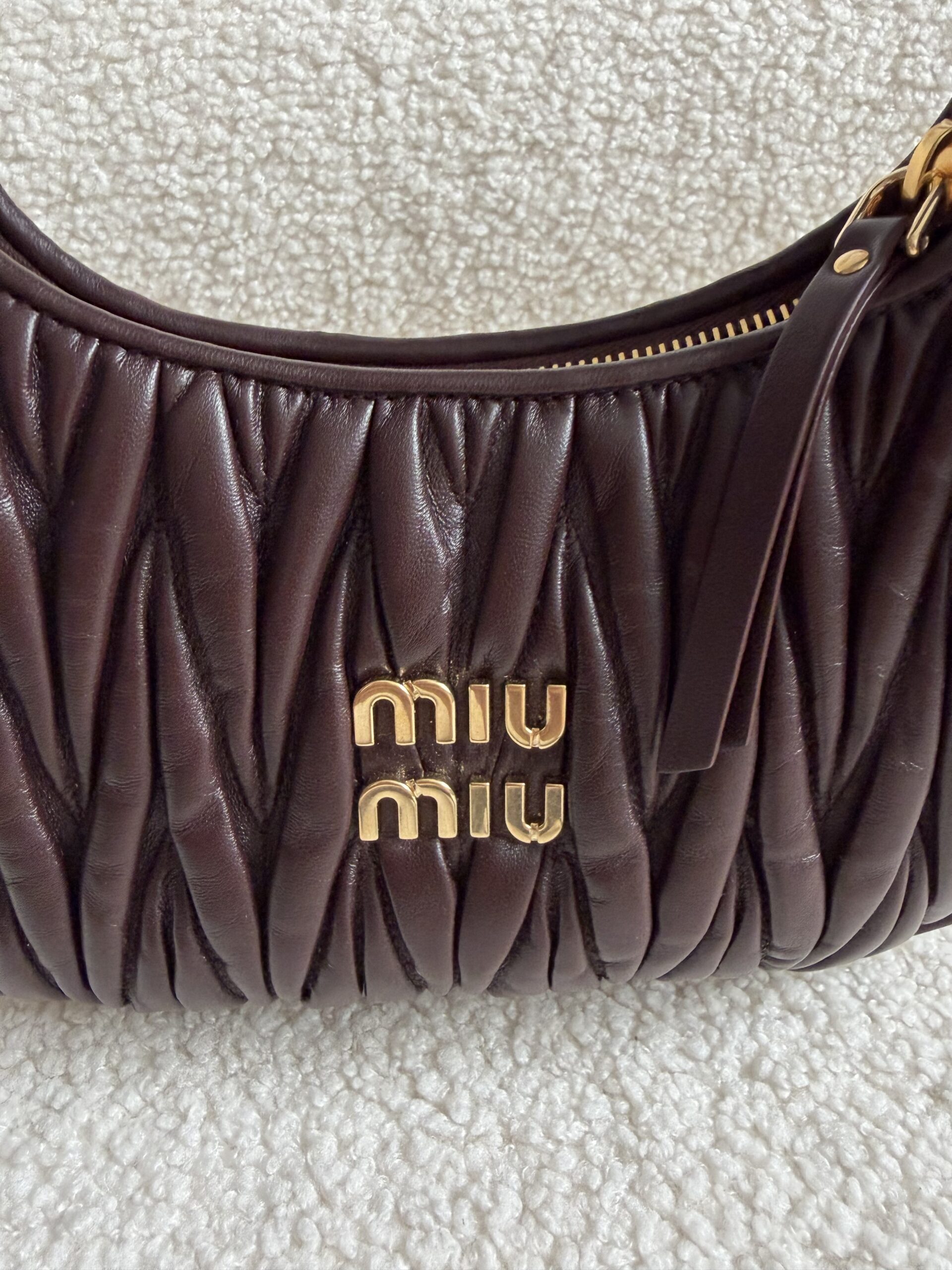 Miu Miu Wander matelassé suede bag torebka Burgund - obrazek 3