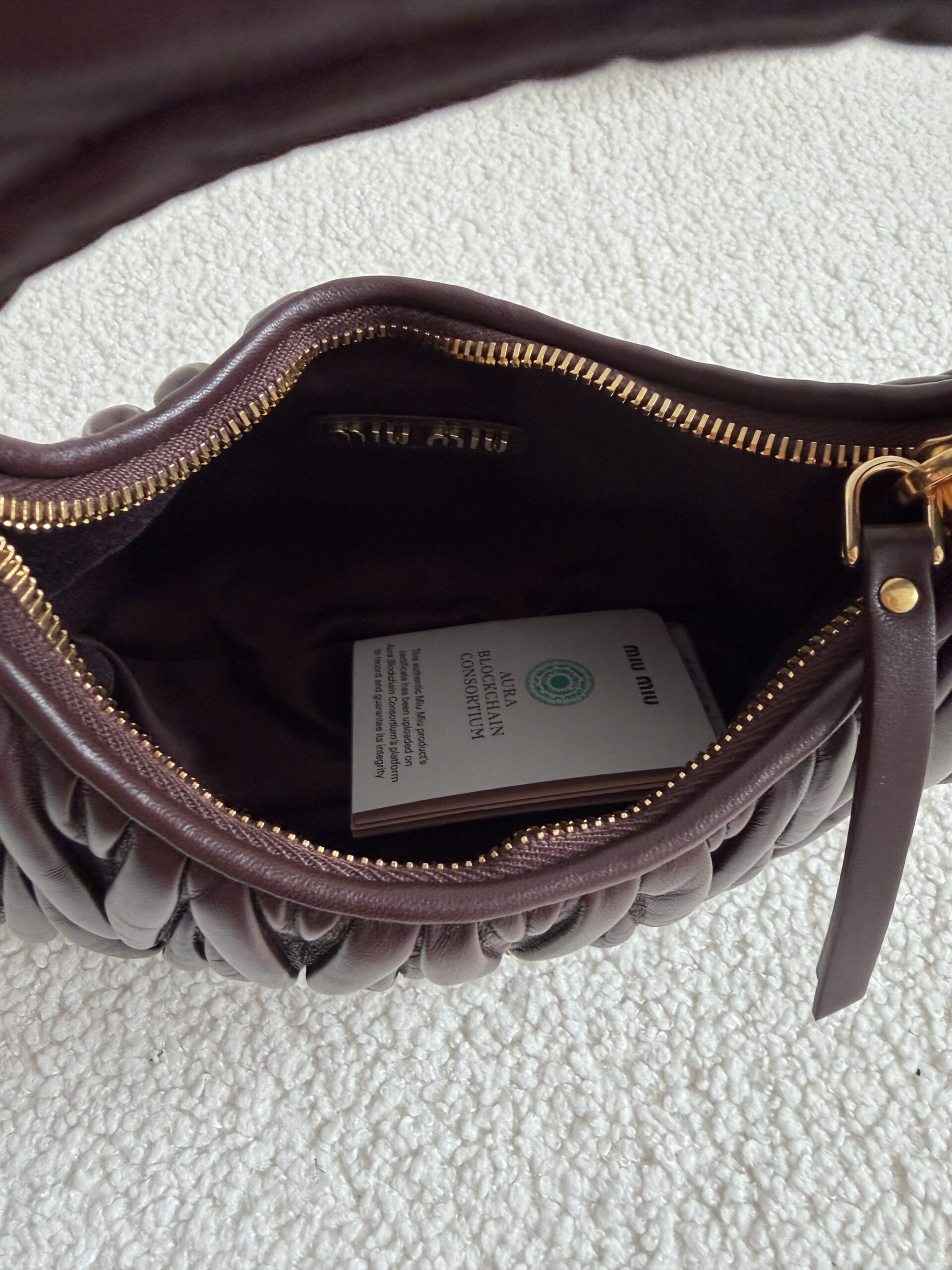 Miu Miu Wander matelassé suede bag torebka Burgund - obrazek 8