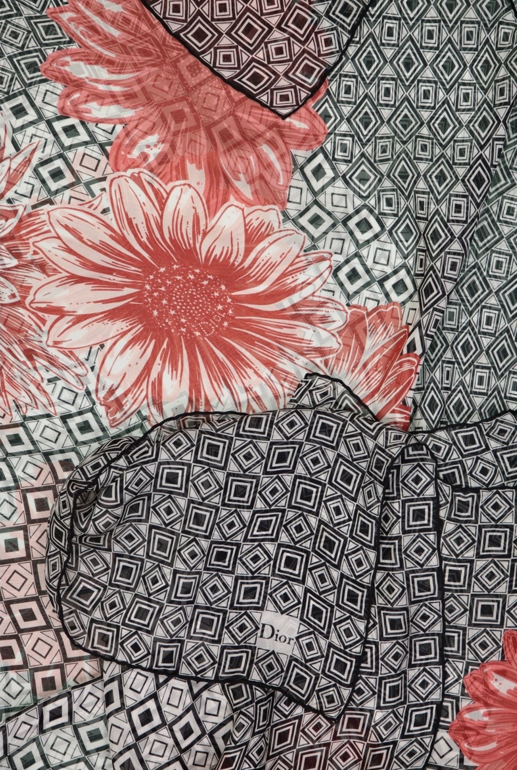 DIOR Silk Floral Shawl - jedwabny szal/chusta - obrazek 3