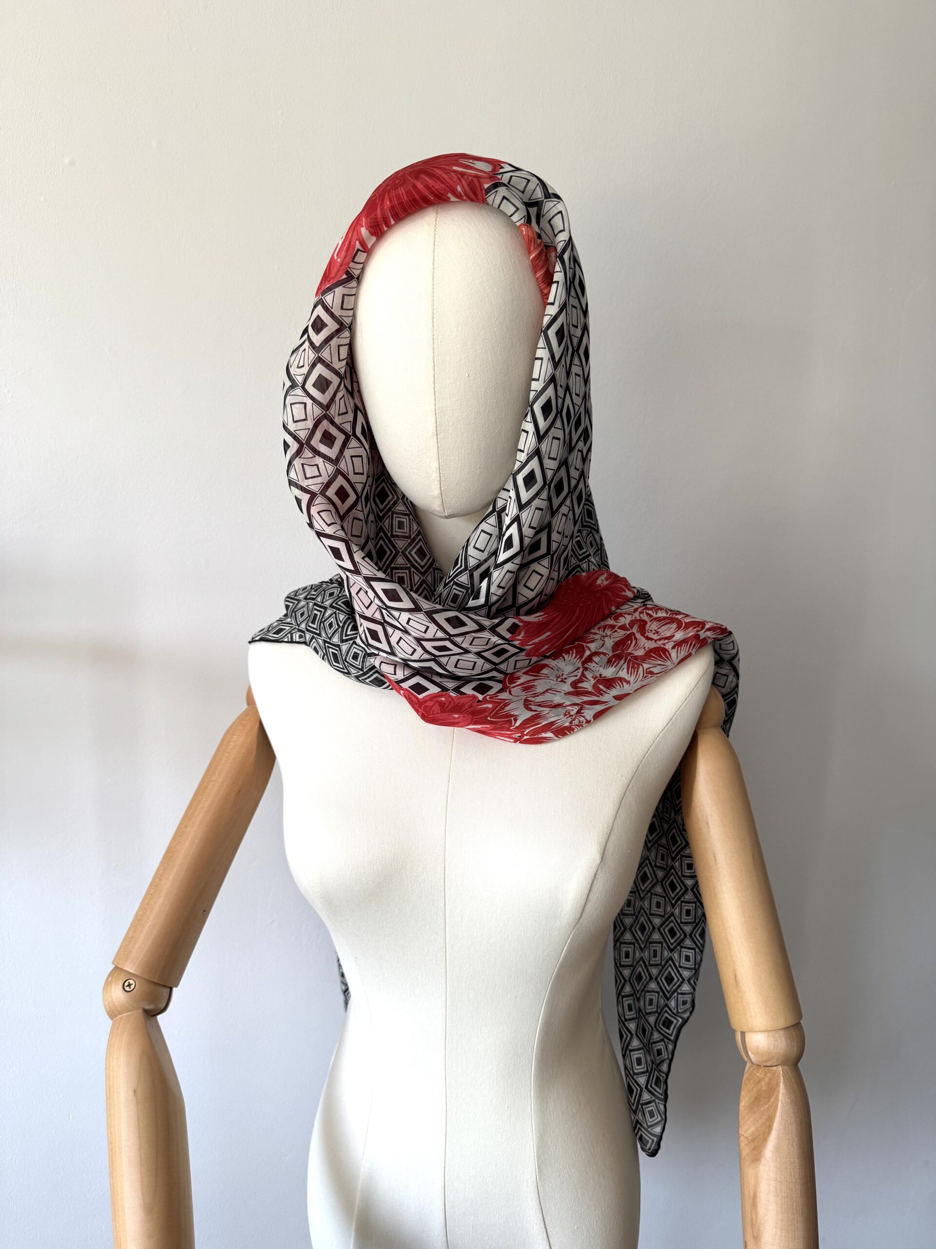 DIOR Silk Floral Shawl - jedwabny szal/chusta - obrazek 9